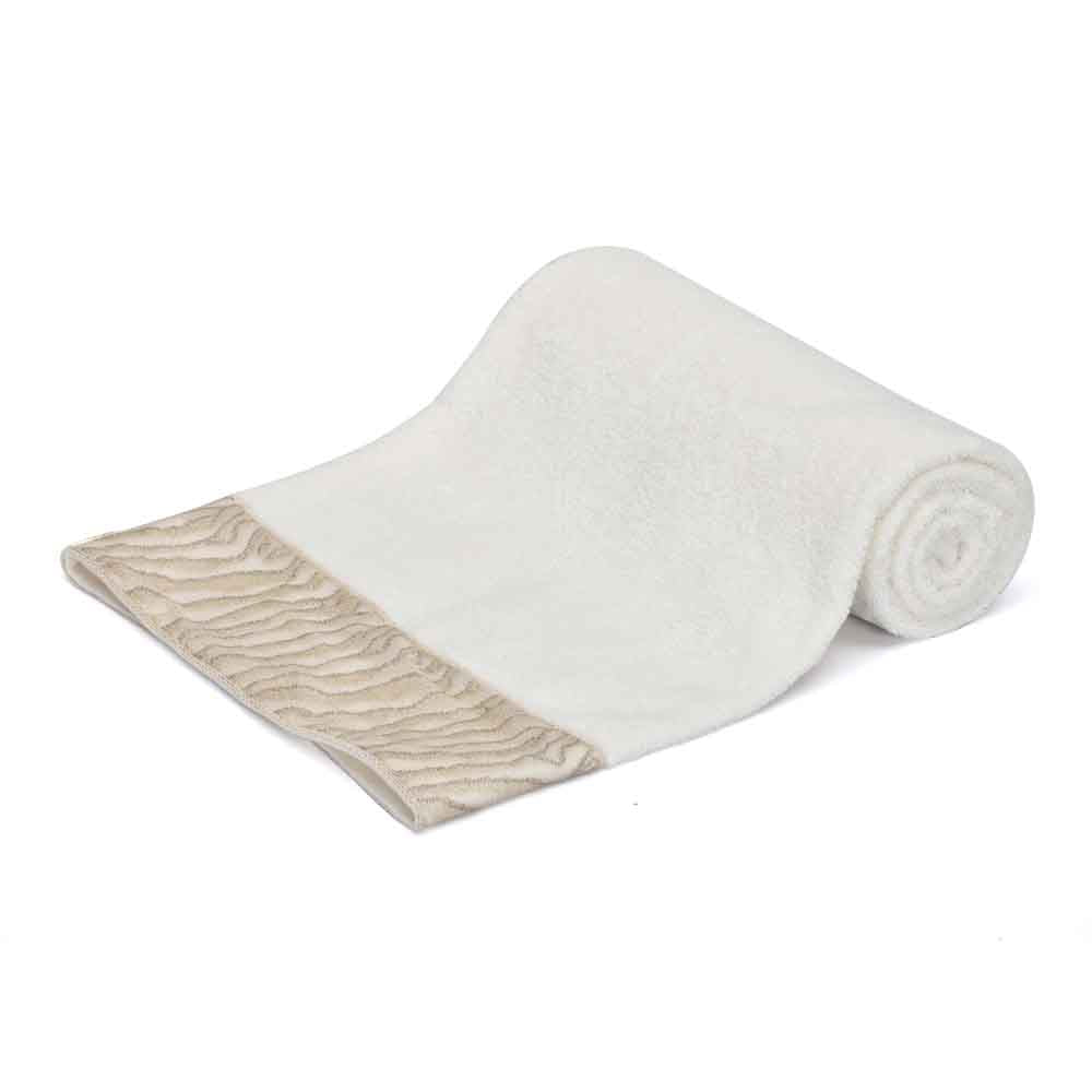 Arias by Lara Dutta Super Soft 500 GSM Cotton Bath Towel 70 x 150 cm (Cream)