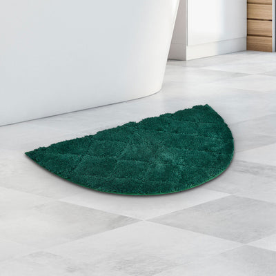 Diamond D Shaped Polyester 16" x 31" Anti Skid Bath Mat (Green)