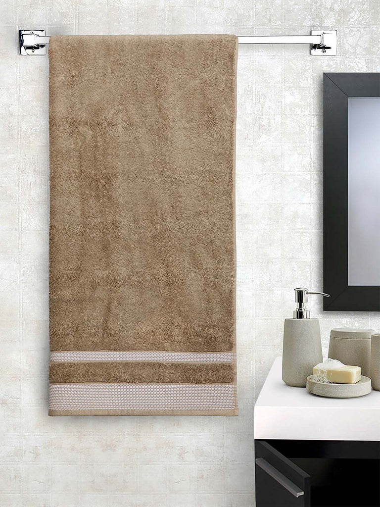 Spaces Hygro Taupe Bath Towel (Beige)