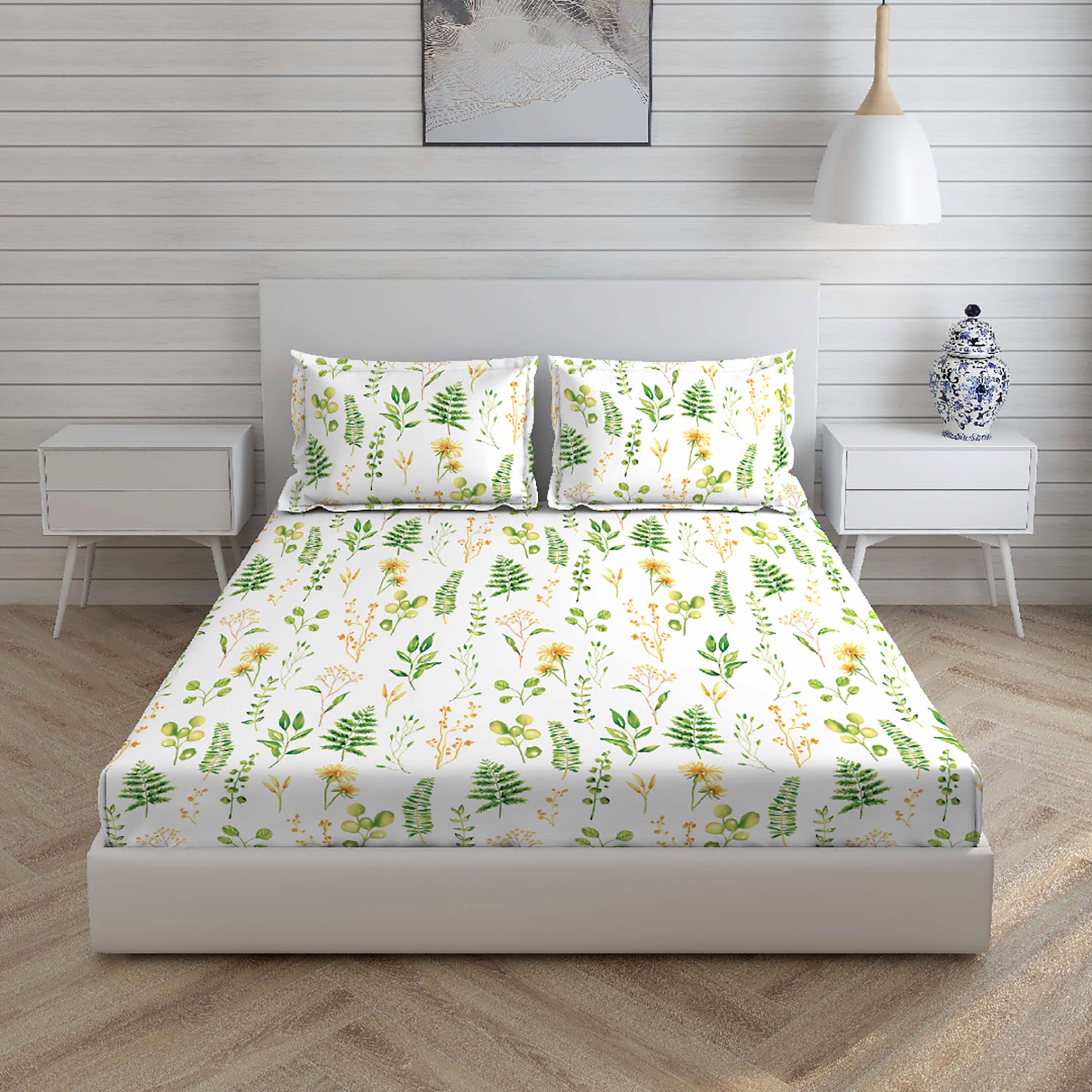 Boutique Living 220 TC Printed Double Bedsheet Printed With 2 Pillow Covers