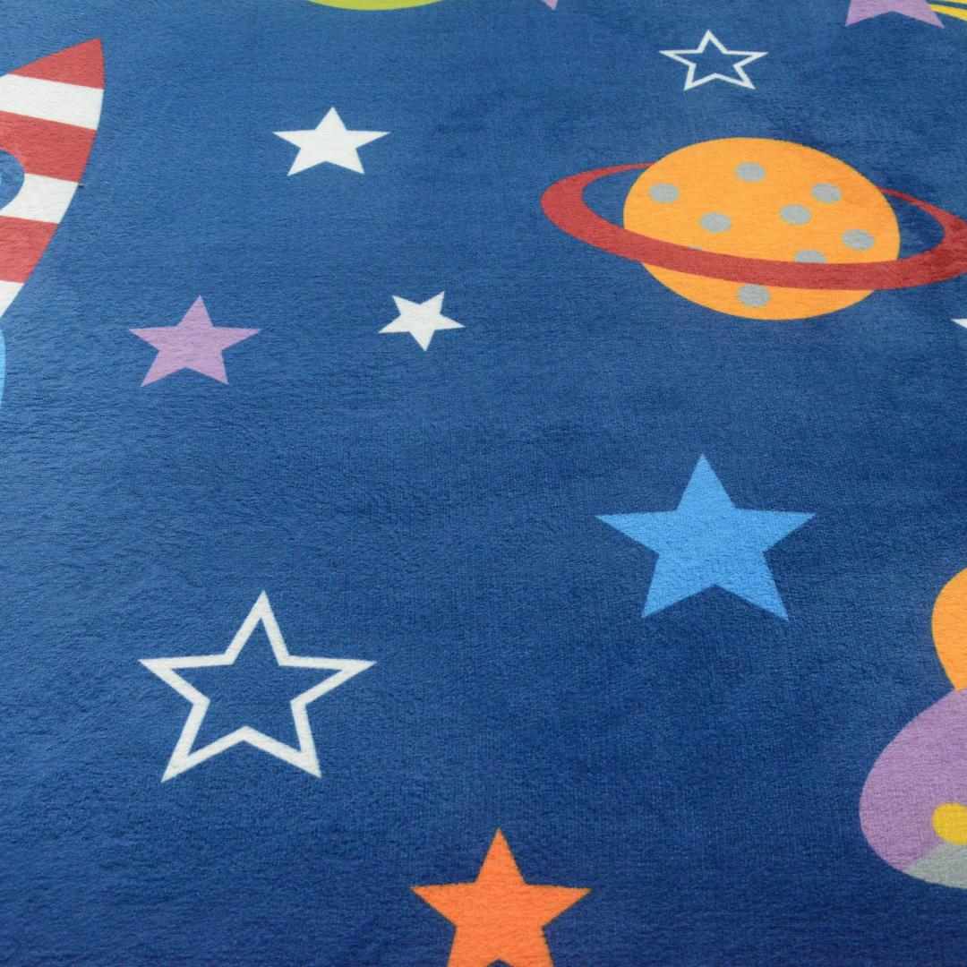 Space Polyester 4 x 6 Ft Machine Made Kids Carpet (Indigo)