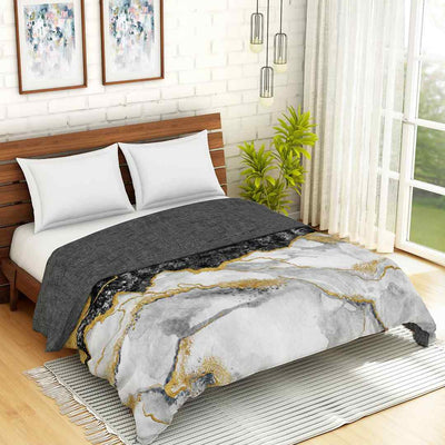 Spaces Lumeni Abstract Double Quilt (Gold)